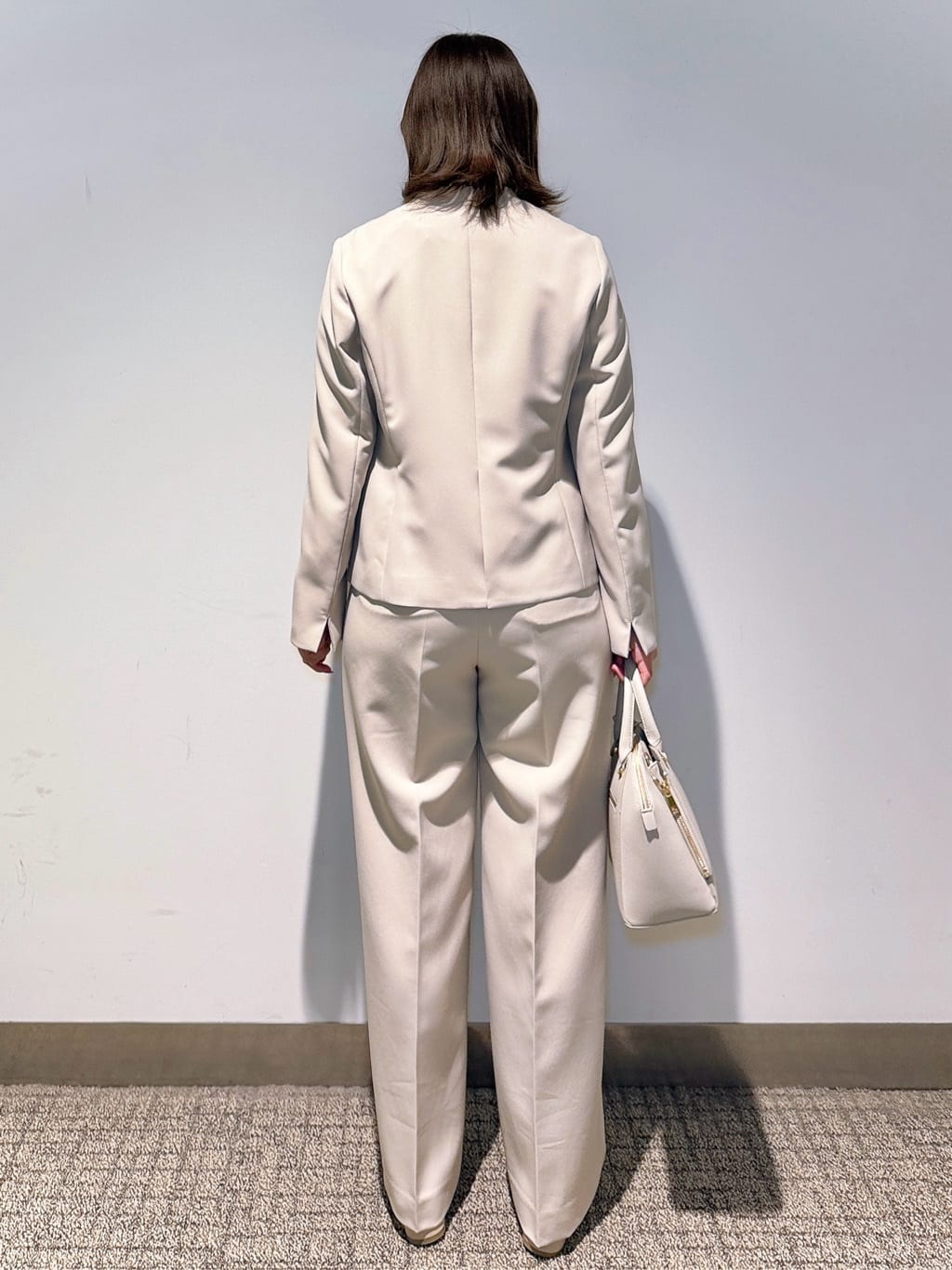 みーさんの「grove｜【マシンウォッシュ／防シワ/SS-3L】ストレッチノーカラージャケット」を使ったコーディネート