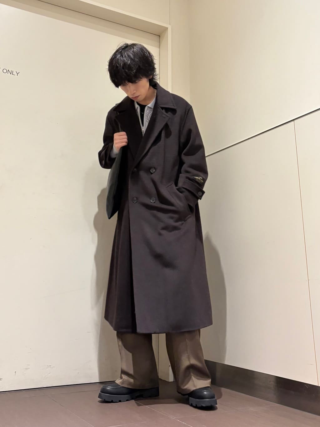 ナノシーさんの「tk.TAKEO KIKUCHI｜ダブルオーバーチェスターコート」を使ったコーディネート