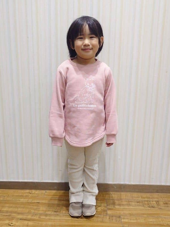 Yuiさんの「SHOO･LA･RUE｜【100-150cm/裏起毛】Aライン アソートスウェット」を使ったコーディネート