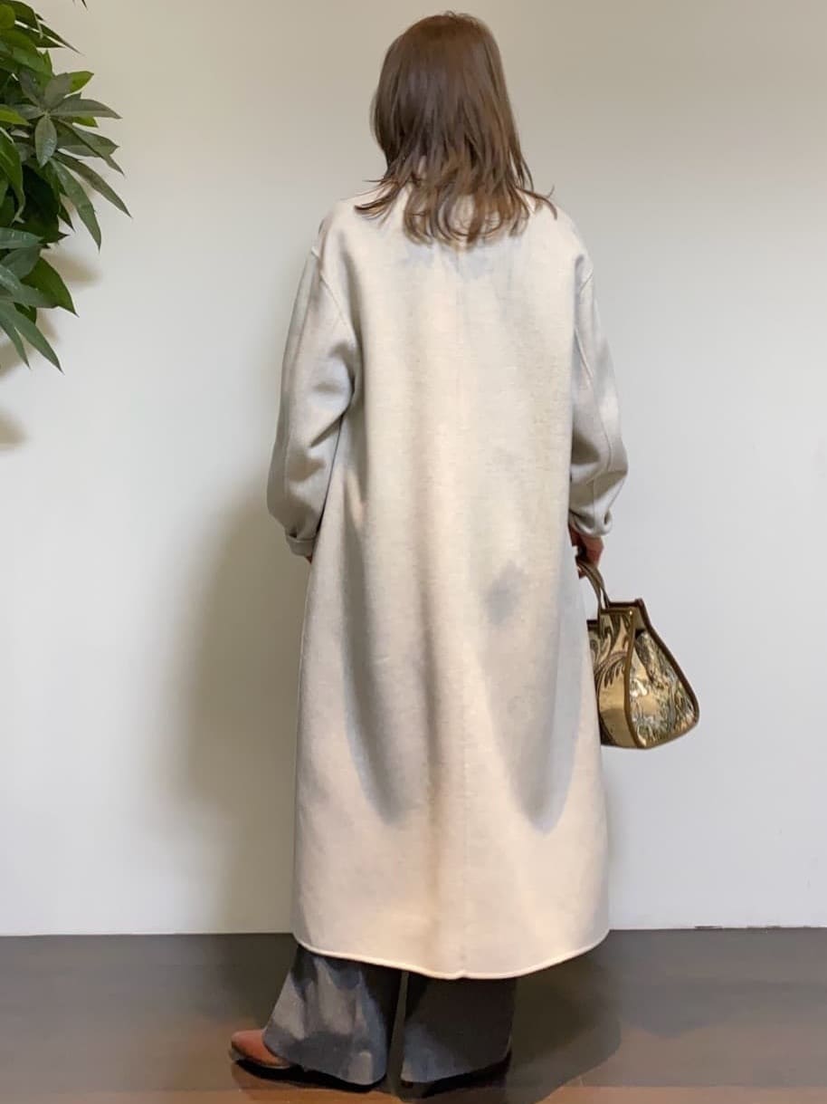 tomoさんの「UNTITLED｜【8色展開／コンパクト丈】レーヨン混 コクーンニット」を使ったコーディネート