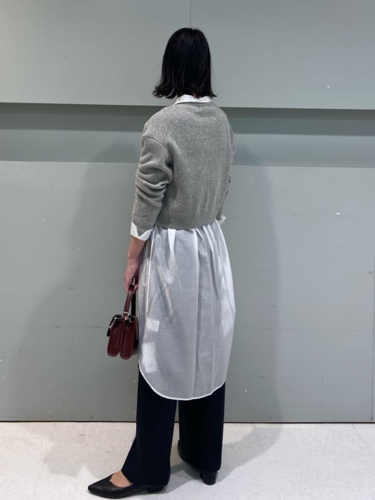 hitomiさんの「UNTITLED｜【ゆったりサイズ／着丈短め】ジップニットカーディガン」を使ったコーディネート