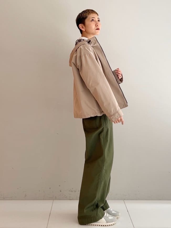 OCHIAIさんの「DRESSTERIOR｜【ウォッシャブル/撥水素材】撥水ツイル マウンテンパーカー」を使ったコーディネート