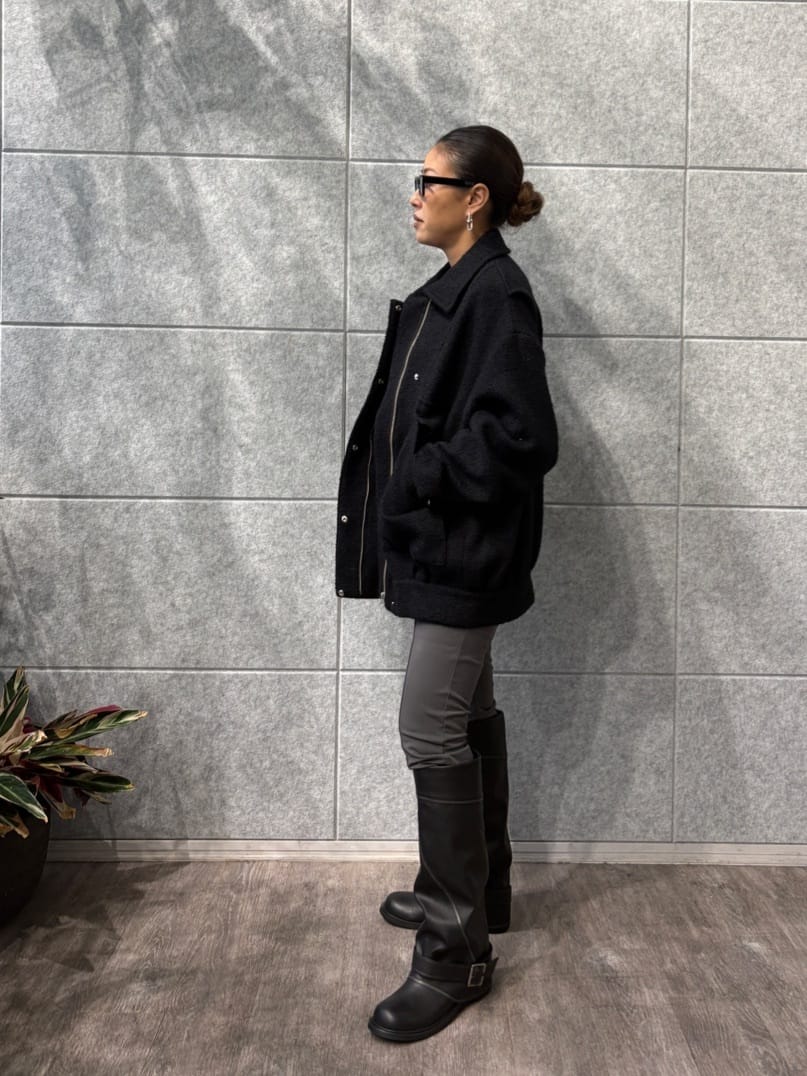ibuさんの「CODE A｜oversized tweed blouson」を使ったコーディネート