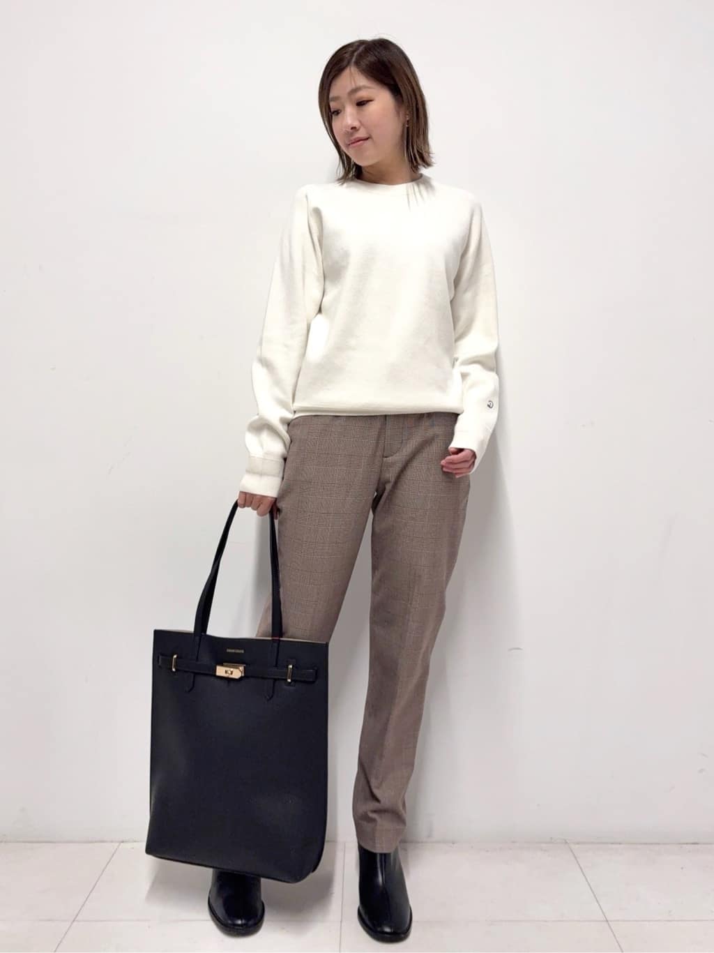 Nishijimaさんの「DRESSTERIOR｜◆ウォッシャブルコットンカシミヤプルオーバーニット」を使ったコーディネート