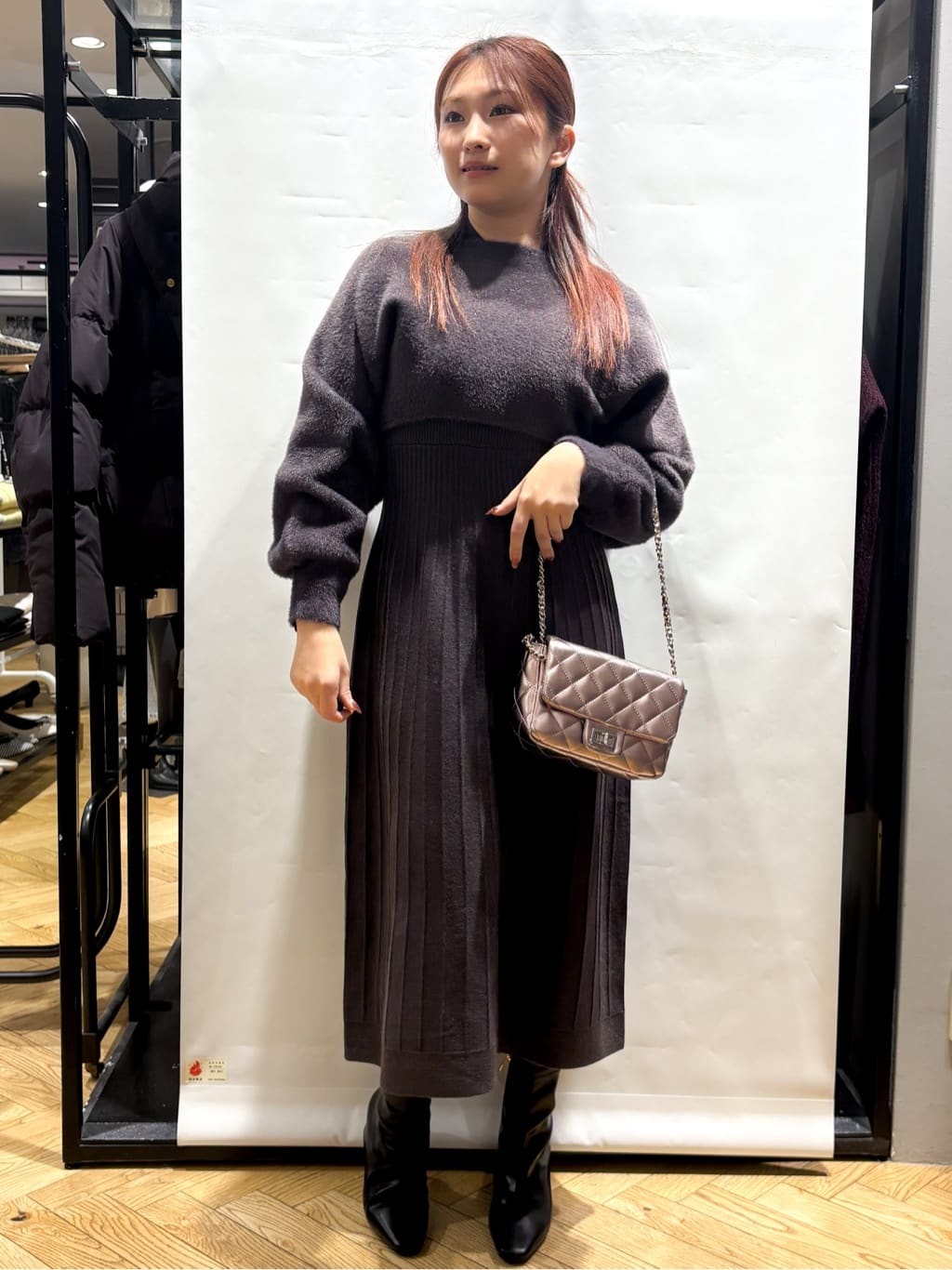 ふうかさんの「index｜ラメフェザープルオーバーセット ニットワンピース【洗濯機OK】《XS～LL》」を使ったコーディネート