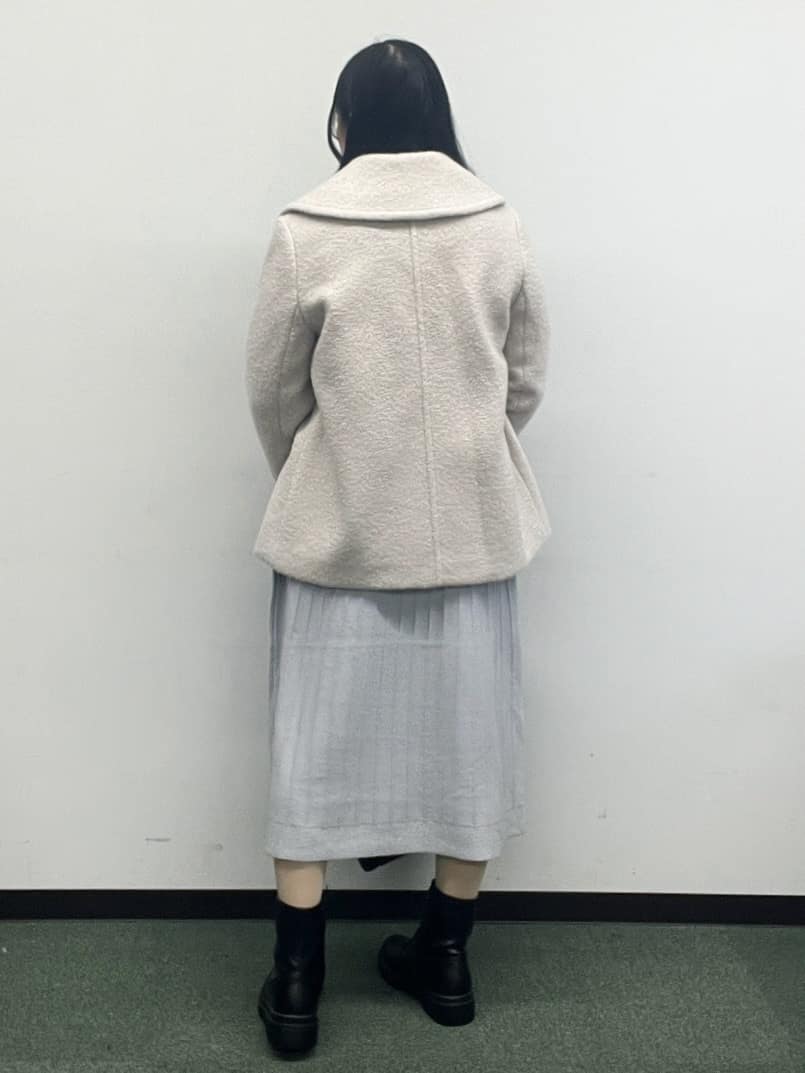 Hitomiさんの「index｜ブークレミドルコート【洗える】」を使ったコーディネート
