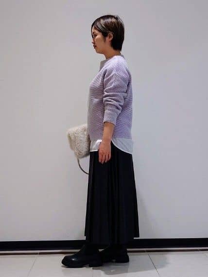 gissyさんの「INDIVI｜レザー調ギャザースカート」を使ったコーディネート
