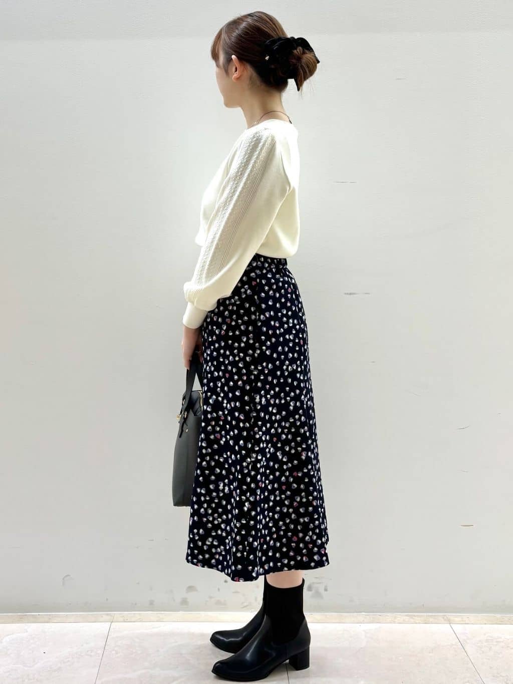 Satoさんの「Reflect｜【選べる8色／スカートにもパンツにも◎】ウール混ボートネックニット」を使ったコーディネート