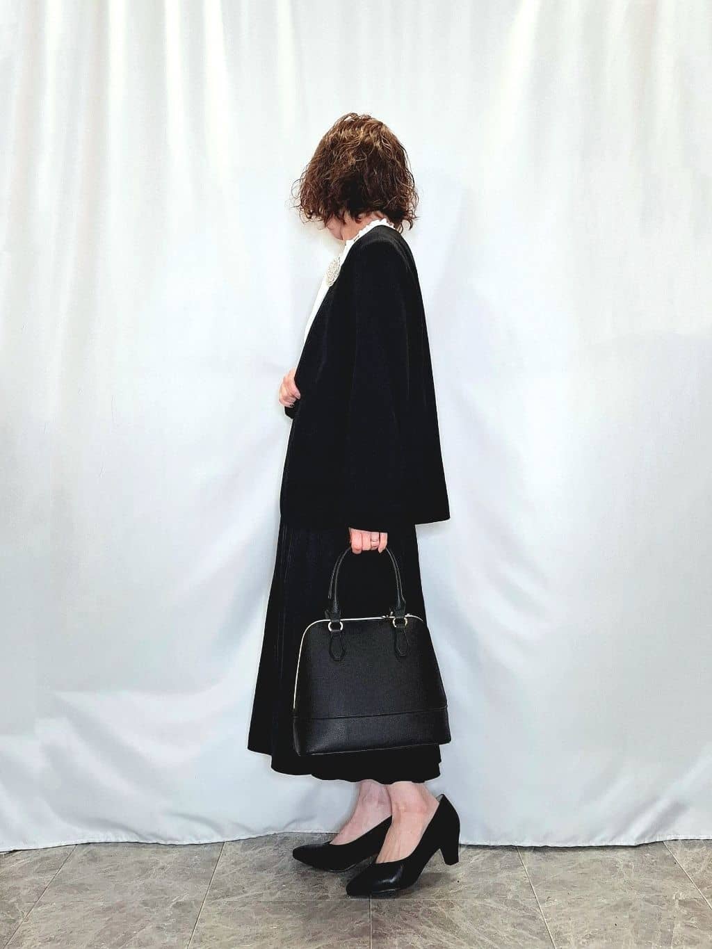 ぬーさんの「SHOO･LA･RUE｜【洗濯機可/セットアップ可/S-3L】きちんと楽に。カットジョーゼットノーカラージャケット」を使ったコーディネート