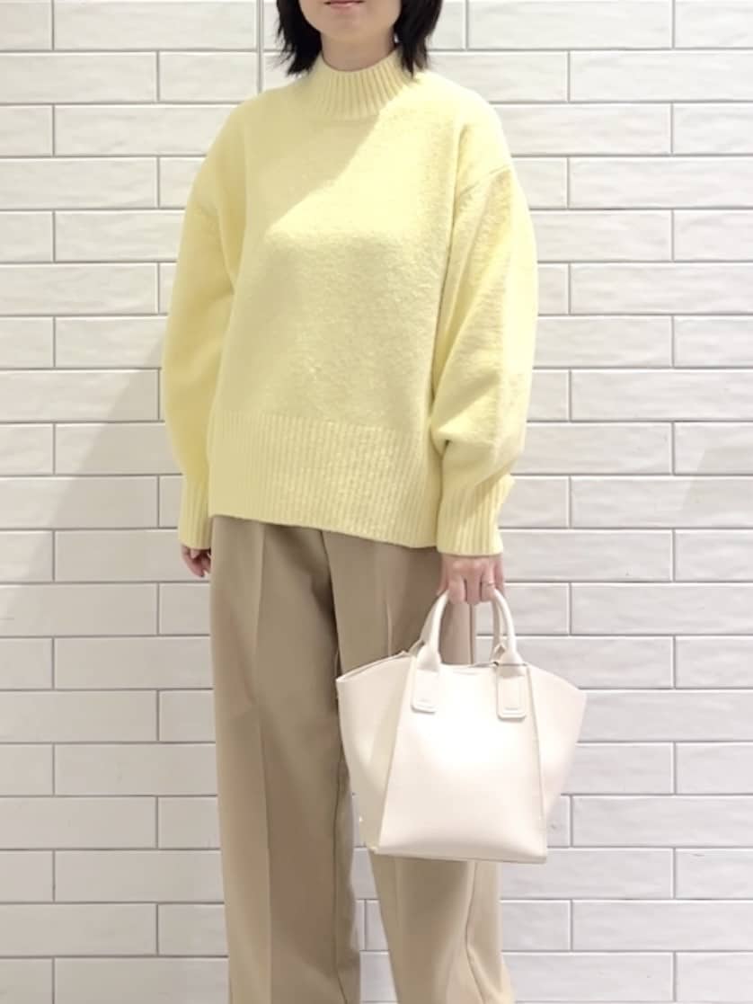 しおりさんの「OPAQUE.CLIP｜ふわふわハイネックニット【洗濯機OK】」を使ったコーディネート