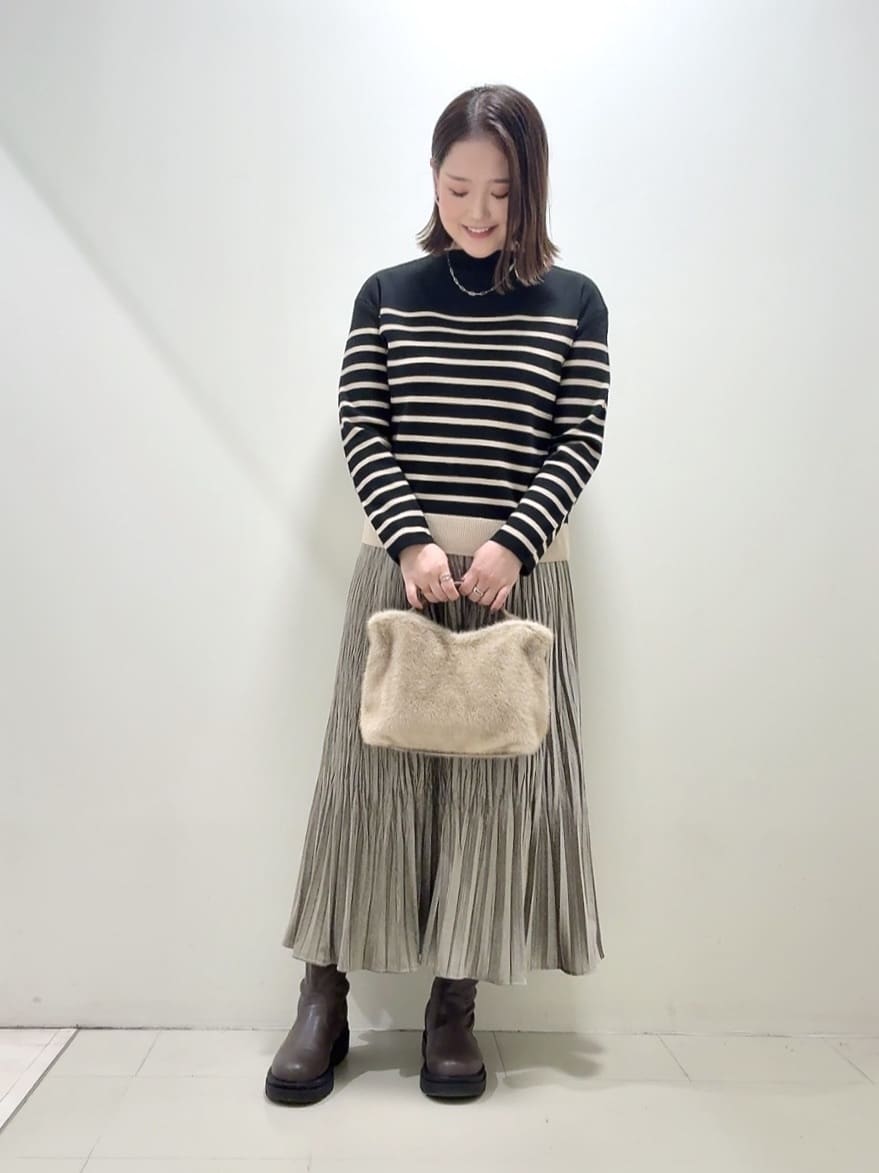 YUIさんの「UNTITLED｜【ミディ丈/軽やか】セミラグランリバー コート」を使ったコーディネート