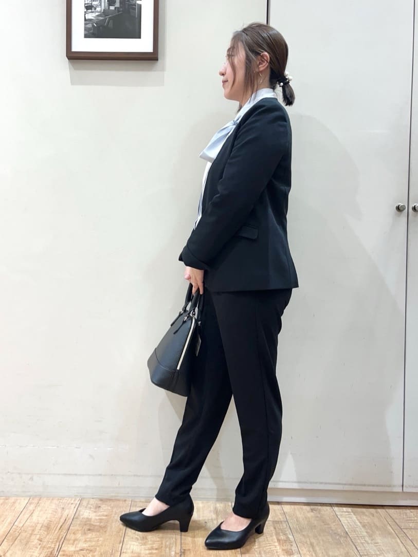 harusakuさんの「SHOO･LA･RUE｜【洗濯機可/セットアップ可/S-3L】きちんと楽に。カットジョーゼットノーカラージャケット」を使ったコーディネート