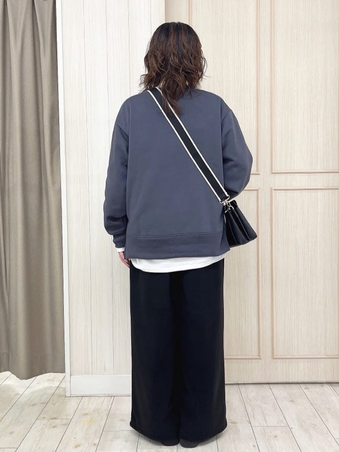 kaneさんの「SHOO･LA･RUE｜グラフィックアソート BIGロンT」を使ったコーディネート