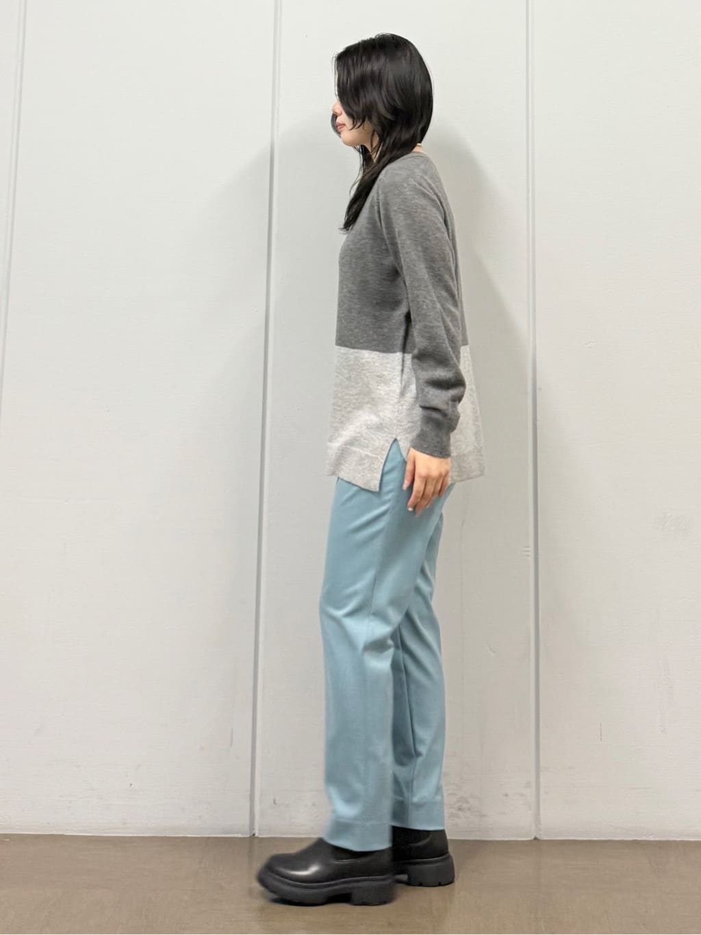 mizukiさんの「INDIVI｜【軽やか／ゆったり】ウール混ショートトレンチコート」を使ったコーディネート