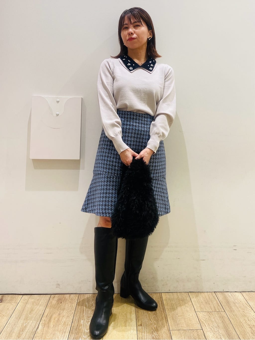YUKOさんの「index｜ラメスパンコール千鳥柄ペプラムミニスカート【洗濯機OK／イージーアイロン】」を使ったコーディネート