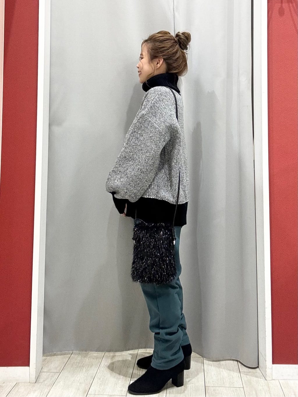shioさんの「SHOO･LA･RUE｜【撥水/洗える】ショートフーディーダウン」を使ったコーディネート