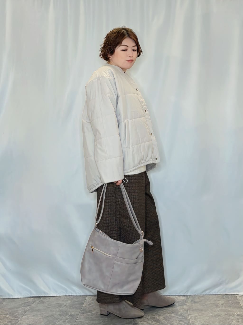 たみさんの「SHOO･LA･RUE｜【洗濯機可】お気に入りカラーを身にまとって　ふんわりゆるニット」を使ったコーディネート