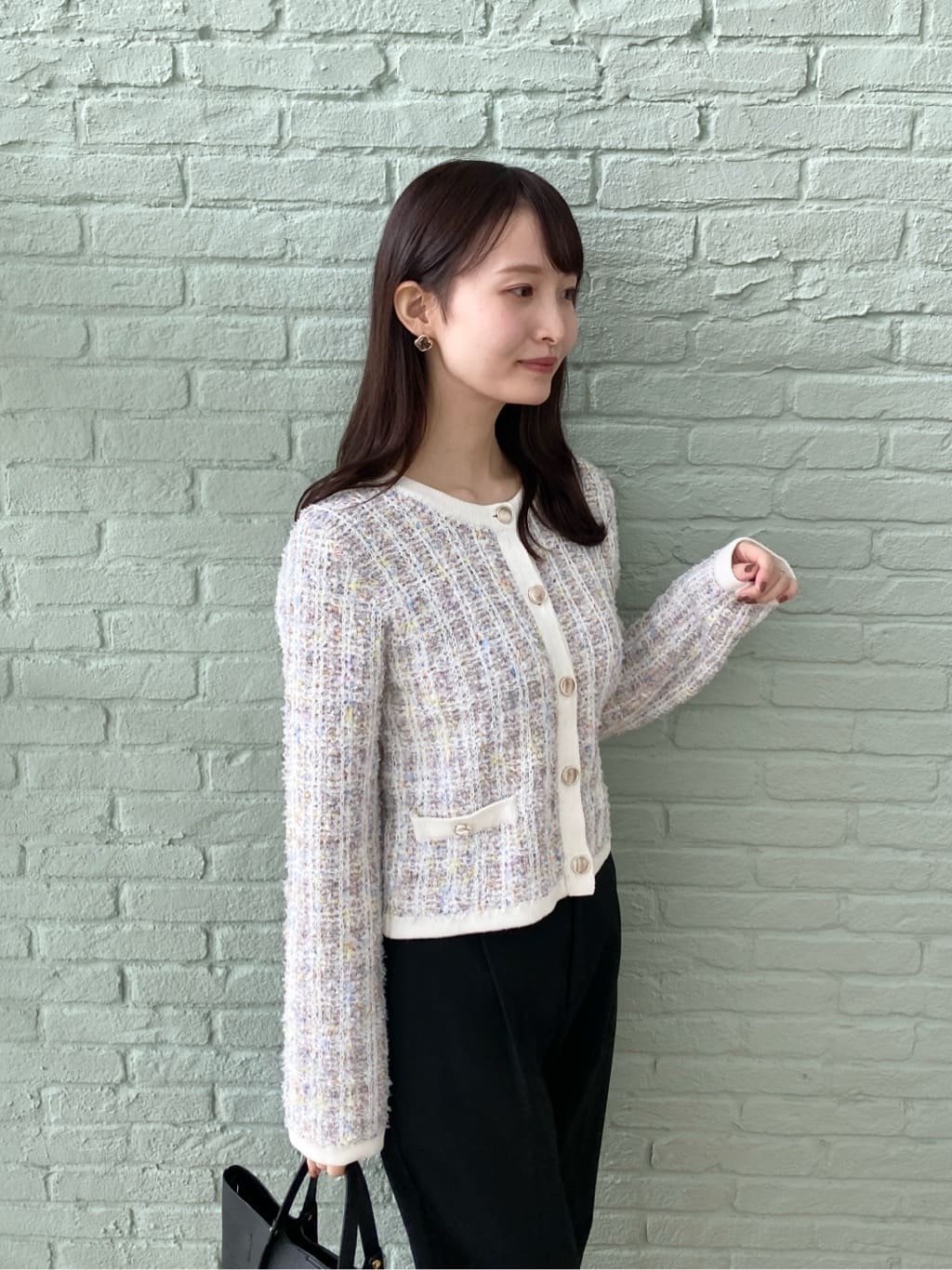 みさかさんの「index｜《丈が選べる》ストレッチテーパードパンツ／セットアップ対応【洗濯機OK／イージーアイロン】」を使ったコーディネート