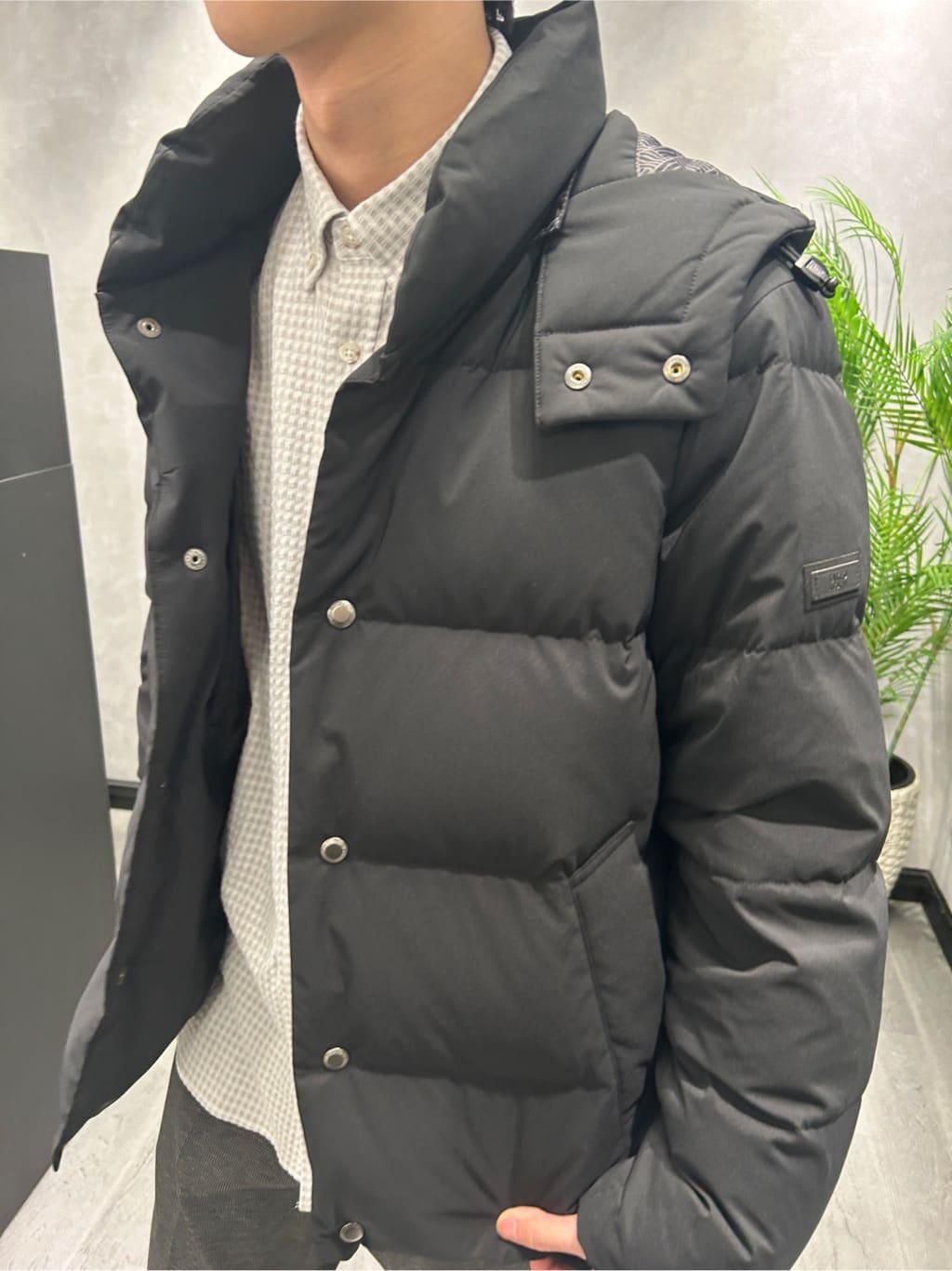 ruiさんの「TAKEO KIKUCHI｜【抗菌防臭/シーズンレス】シアサッカーギンガムチェック ストレッチシャツ」を使ったコーディネート