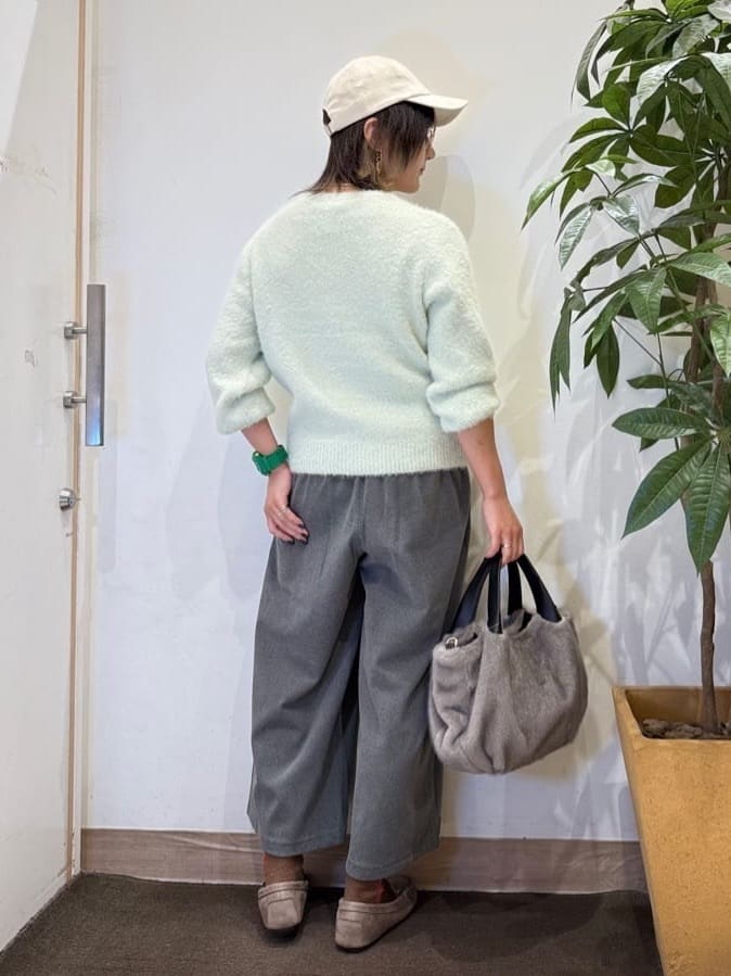misakiさんの「SHOO･LA･RUE｜【着丈選べる/きっと虜になる】あったかもちもち ワイドパンツ」を使ったコーディネート