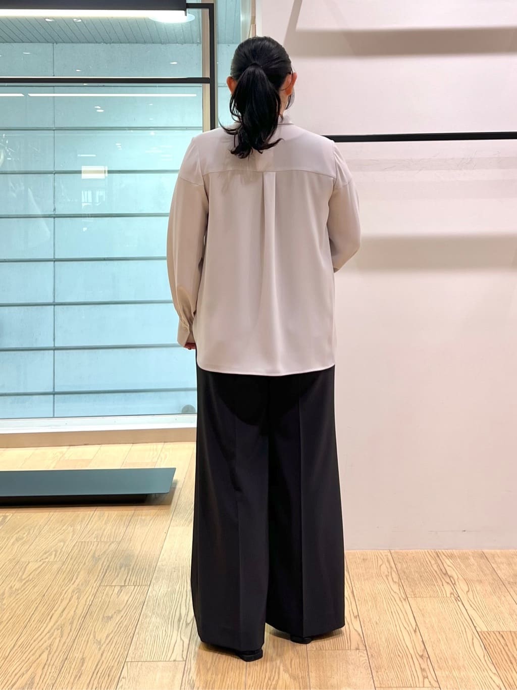 shimaさんの「INDIVI｜【日本製／ミドル丈】スタンドカラーミドルコート」を使ったコーディネート