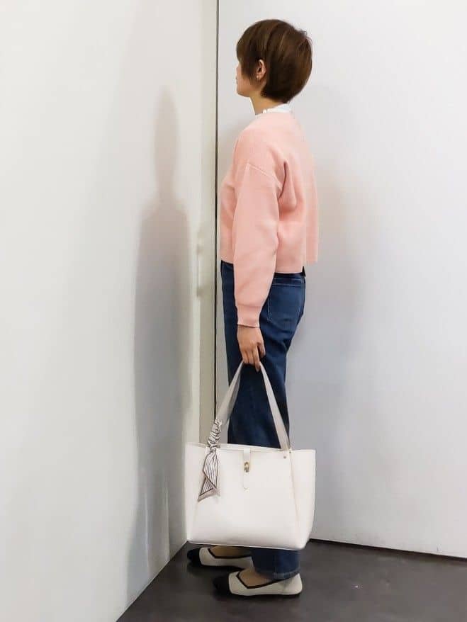 やまちゃんさんの「grove｜【選べる着丈】大人のためのストレートデニムパンツ」を使ったコーディネート