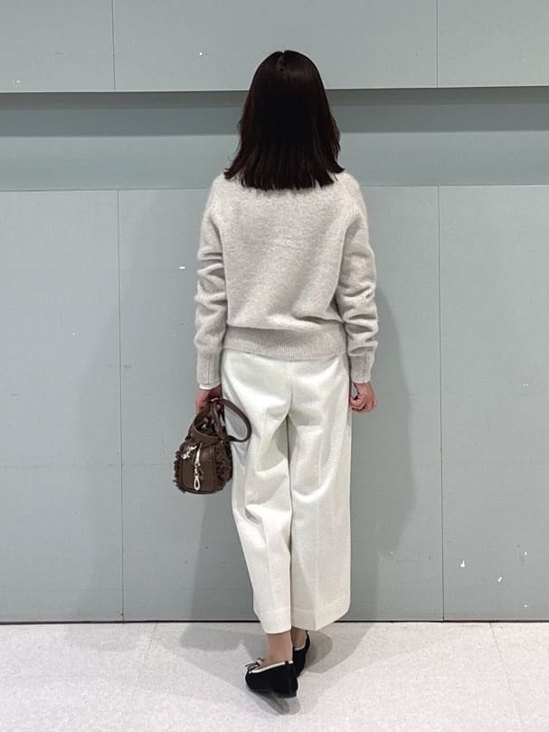 makiさんの「UNTITLED｜【ふわふわニット/オンオフ使える】フォックスカシミヤ衿付きカーディガン」を使ったコーディネート