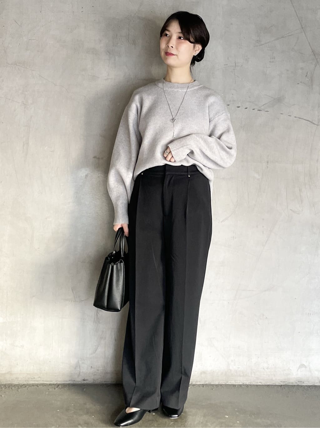 tomokoさんの「OPAQUE.CLIP｜モックネックボクシーラメニット【洗濯機OK】《7col》」を使ったコーディネート