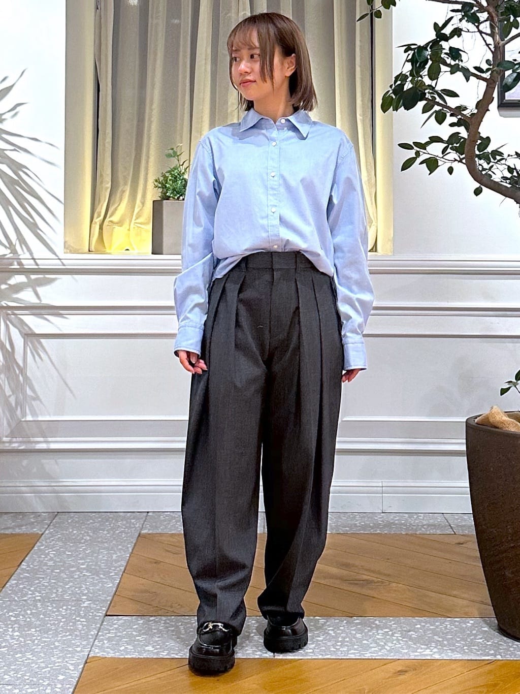 なべこさんの「DRESSTERIOR｜【通勤用/ウォッシャブル】オックスフォードシャツ」を使ったコーディネート