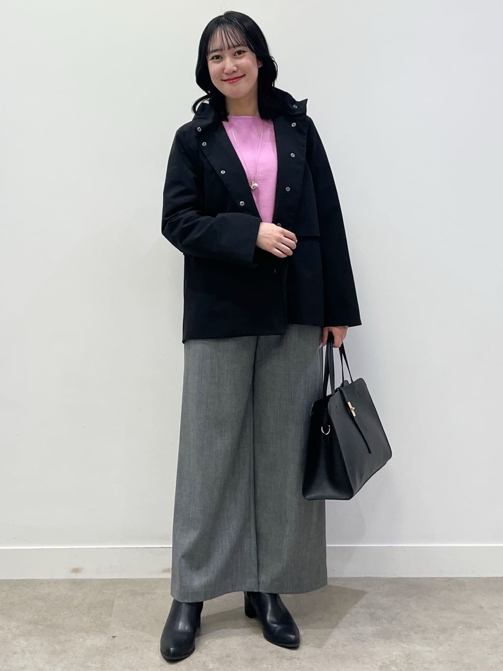 yukariさんの「Reflect｜【すっきり見え／フード取り外し可／通勤におすすめ◎】ライティアウター」を使ったコーディネート