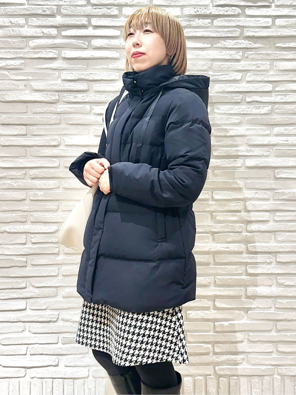Hana...eさんの「index｜KAWADAダウンドロストミドルコート【撥水／洗濯機OK／2WAY／静電気防止裏地】《XS～3L》」を使ったコーディネート