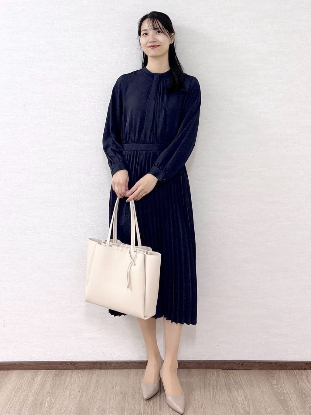 sachikoさんの「OPAQUE.CLIP｜《通勤対応》ジョーゼットプリーツワンピース【洗濯機OK】」を使ったコーディネート