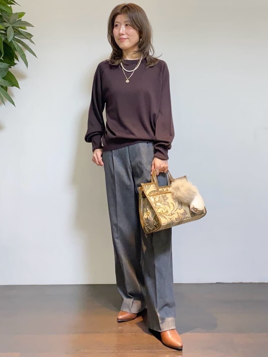 tomoさんの「UNTITLED｜【8色展開／コンパクト丈】レーヨン混 コクーンニット」を使ったコーディネート