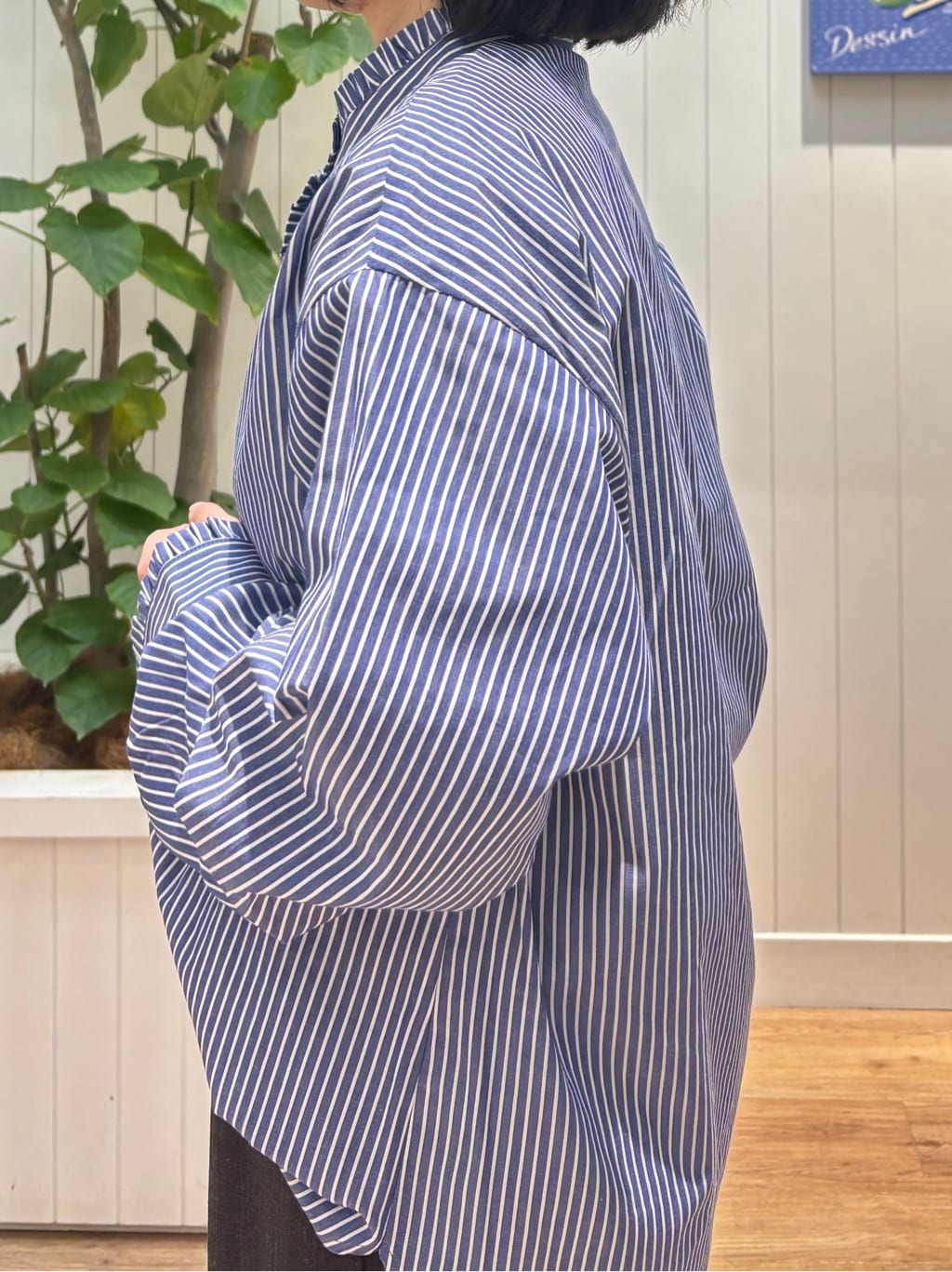OKADAさんの「Dessin｜【洗える】フリルネックブラウス」を使ったコーディネート