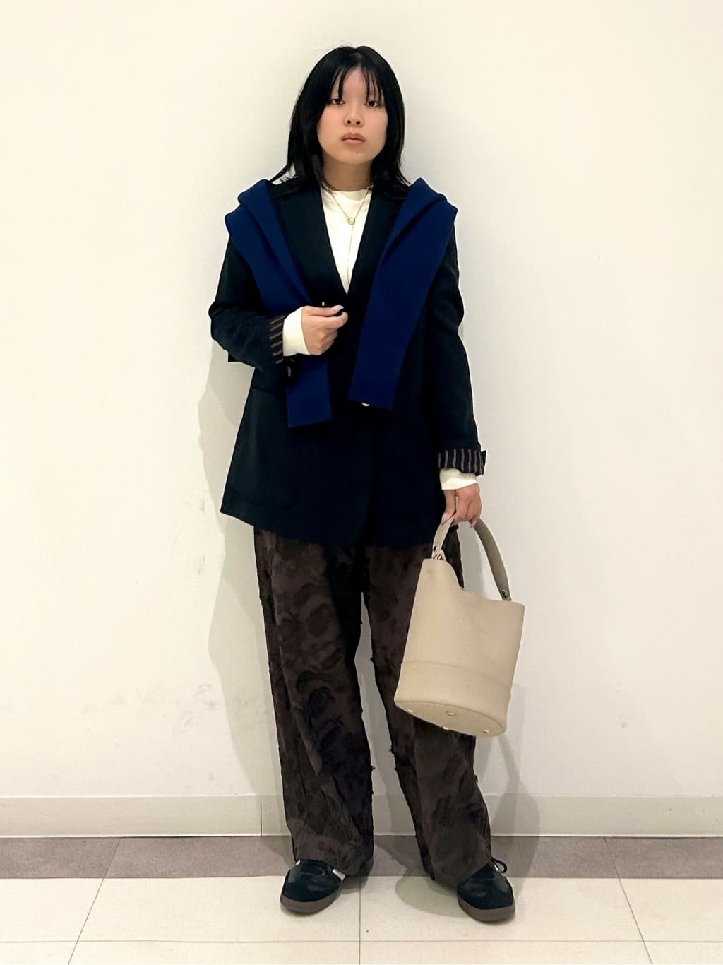 とりみさんの「DRESSTERIOR｜◆【洗える/カシミヤ混】ウォッシャブルコットンカシミヤカーディガン」を使ったコーディネート