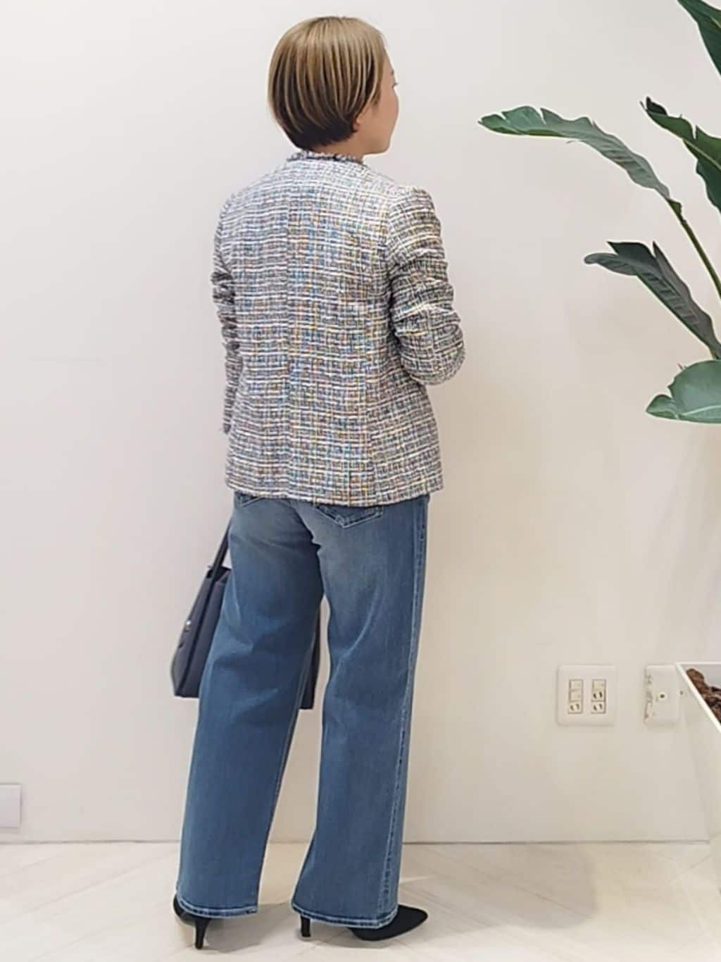 s u g iさんの「UNTITLED｜【洗える/コットン100%】グラフィックロンT」を使ったコーディネート