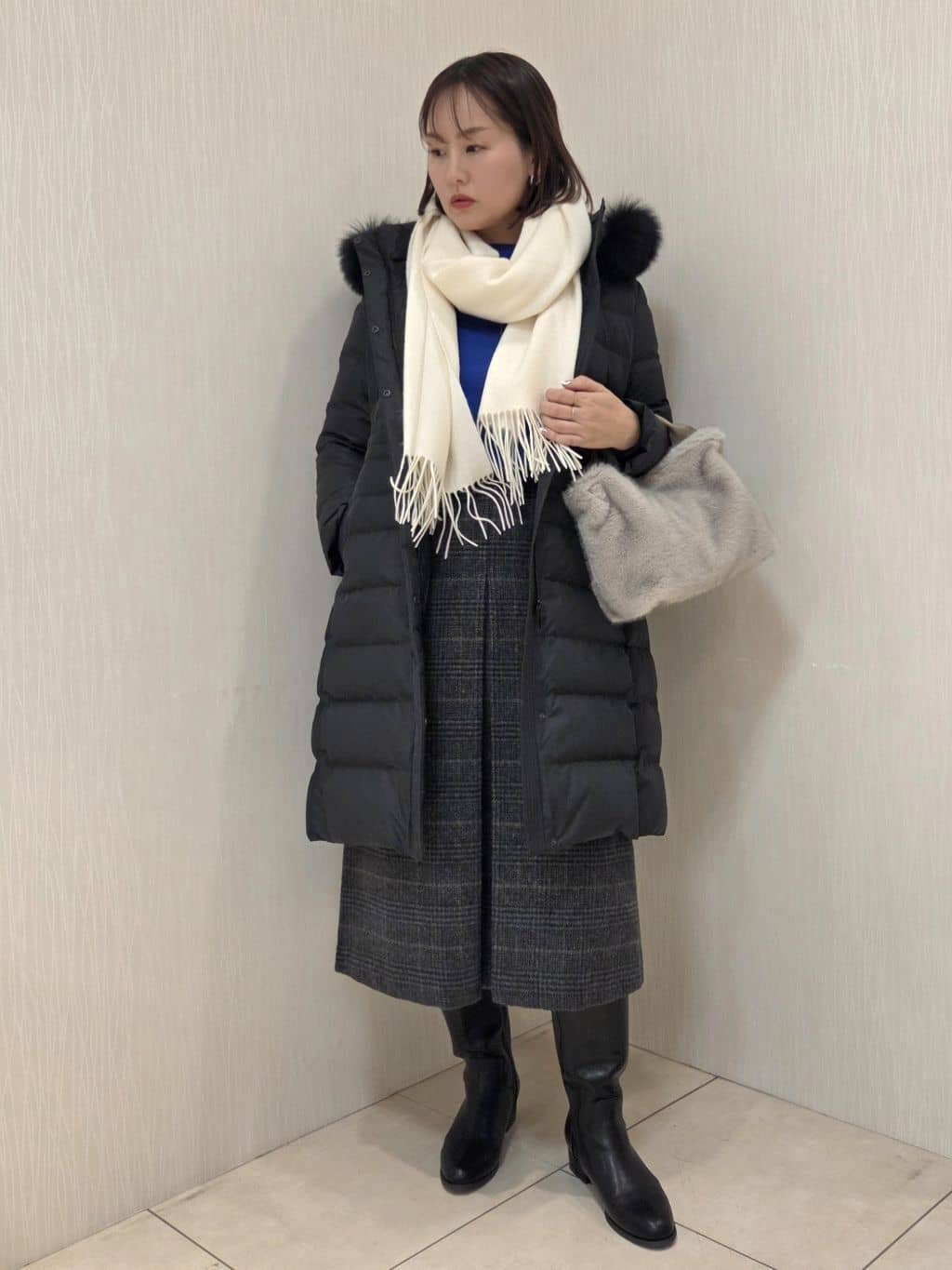 naokoさんの「UNTITLED｜【はっ水機能/フード取り外し可/防寒】ロングダウンコート」を使ったコーディネート