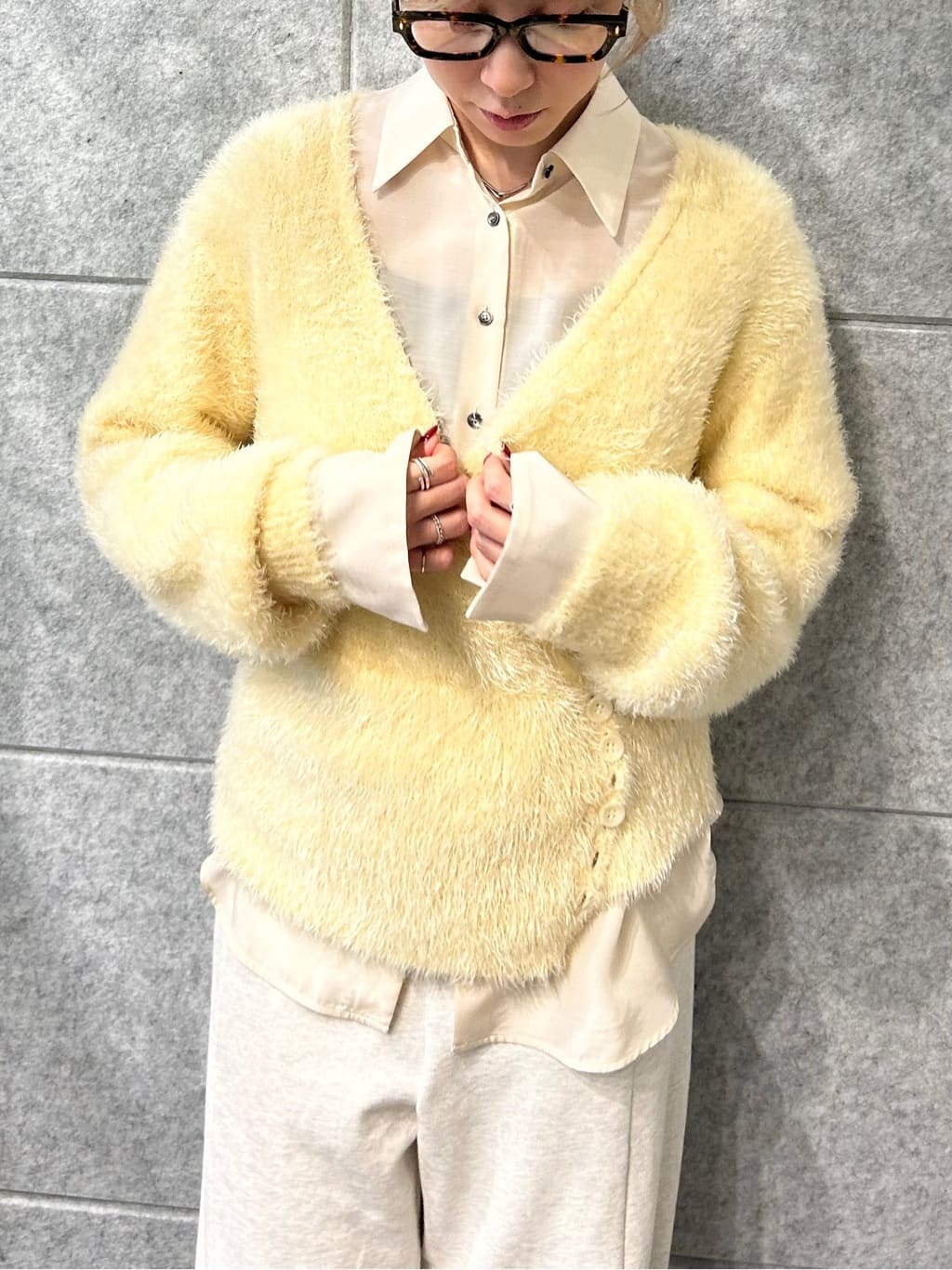 honoka Aさんの「CODE A｜feather pullover」を使ったコーディネート