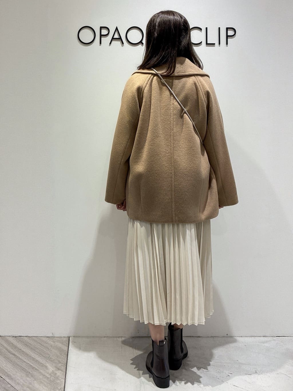 もんちゃんさんの「OPAQUE.CLIP｜カシミヤブレンドウールミドルピーコート」を使ったコーディネート