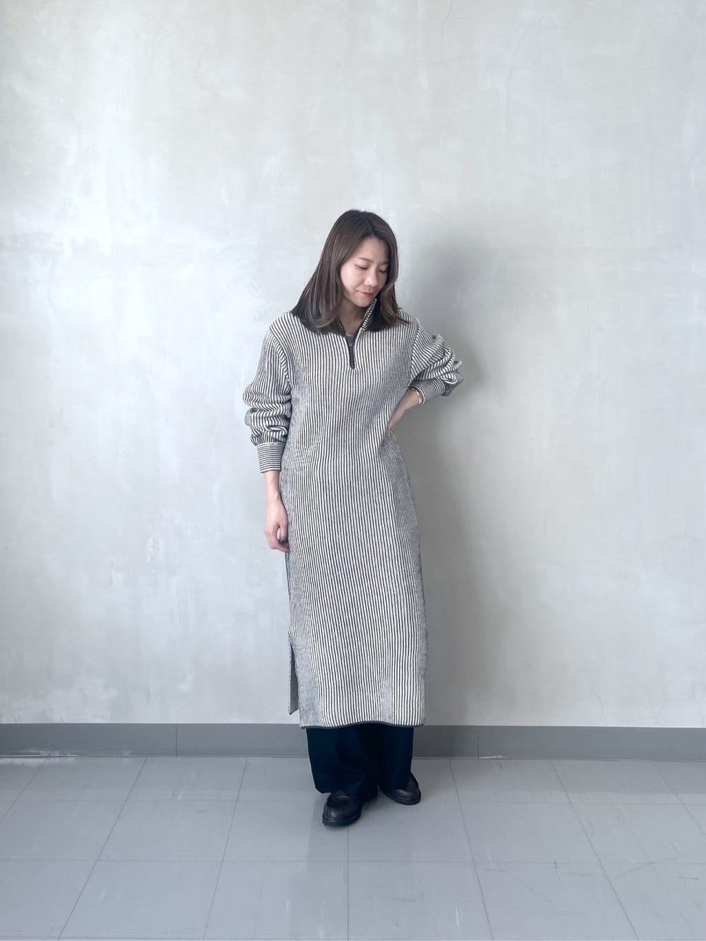 takaさんの「INDIVI｜スタンドネックニットワンピース」を使ったコーディネート