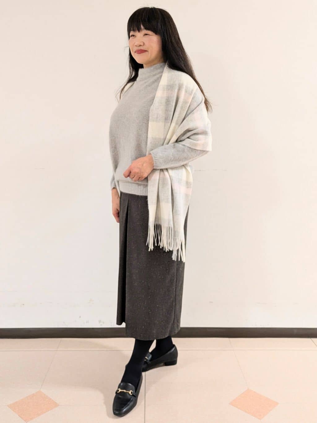 ともさんの「UNTITLED｜【大人な品格/ふわふわニット】フォックスカシミヤ コクーンニット」を使ったコーディネート