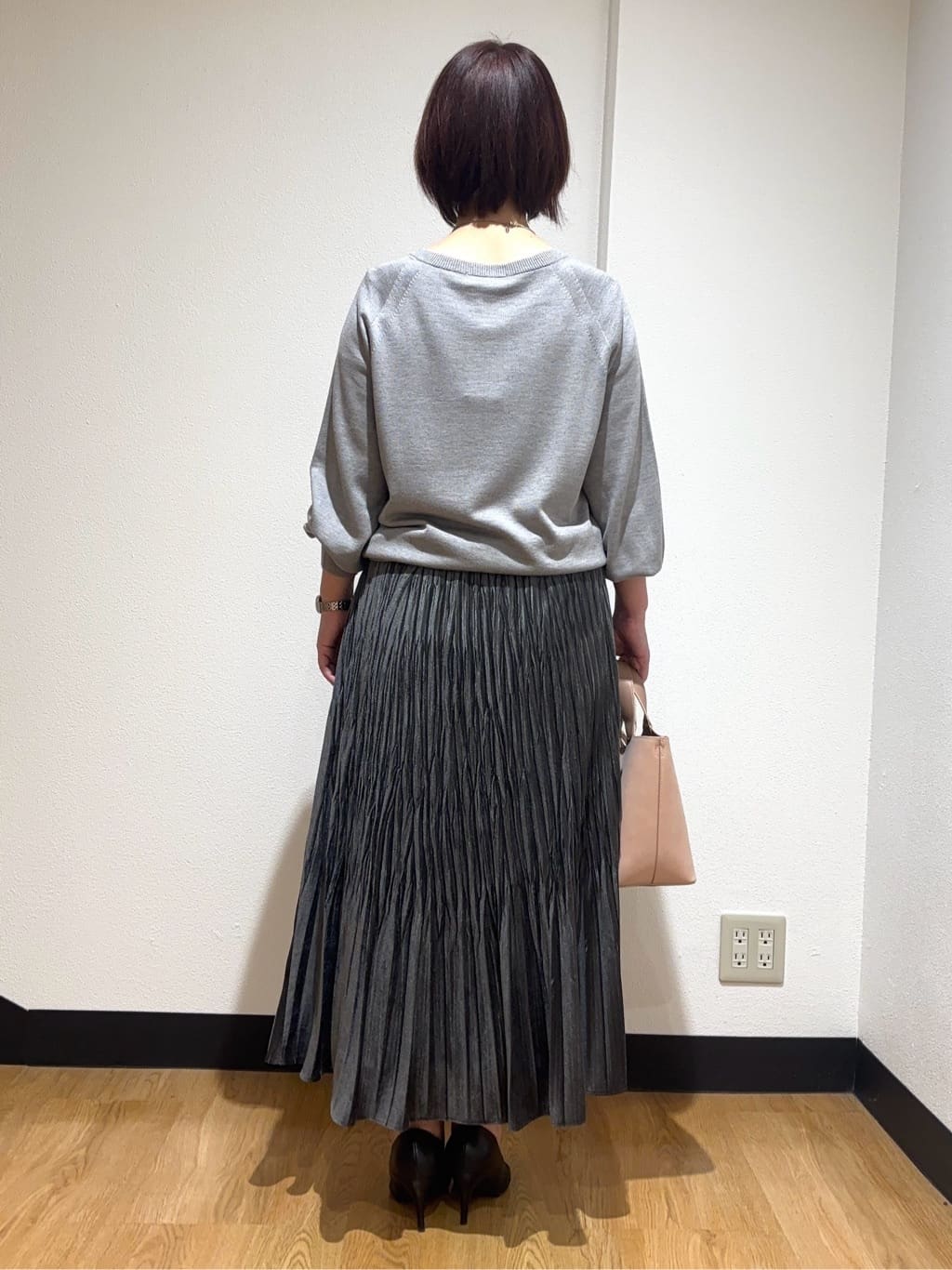 MIKIKOさんの「UNTITLED｜【はっ水機能/フード取り外し可】ミディダウンコート」を使ったコーディネート