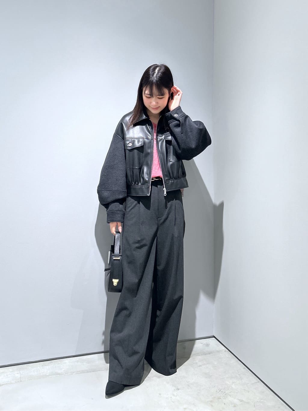 Renoさんの「INDIVI｜Timeless｜ベルテッドワイドパンツ【セットアップ対応】」を使ったコーディネート