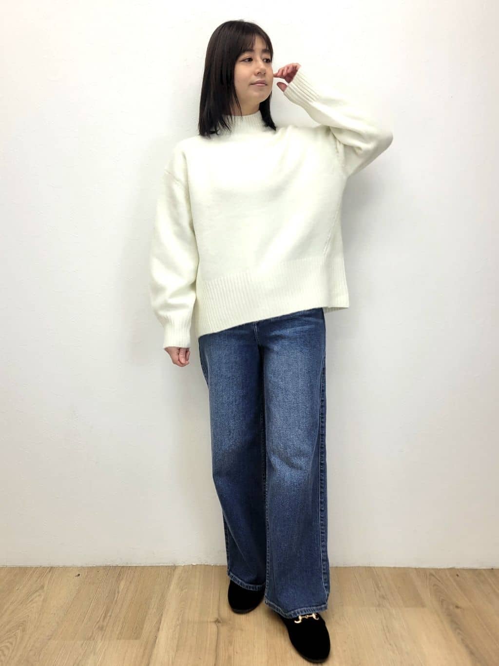 LISAさんの「OPAQUE.CLIP｜カシミヤブレンドウールミドルピーコート」を使ったコーディネート