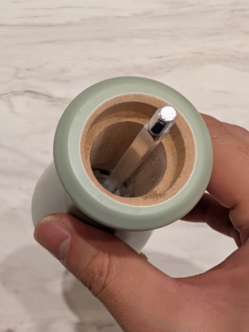 シモさんの「212 KITCHEN STORE｜ケントン ソルト&ペッパーミル GR ＜COLE&MASON コール&メイソン＞」を使ったコーディネート