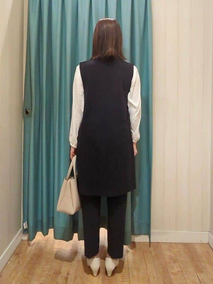 kawa.さんの「SHOO･LA･RUE｜【洗濯機可/セットアップ可/S-3L】きちんと楽に。カットジョーゼット ロングジレ」を使ったコーディネート