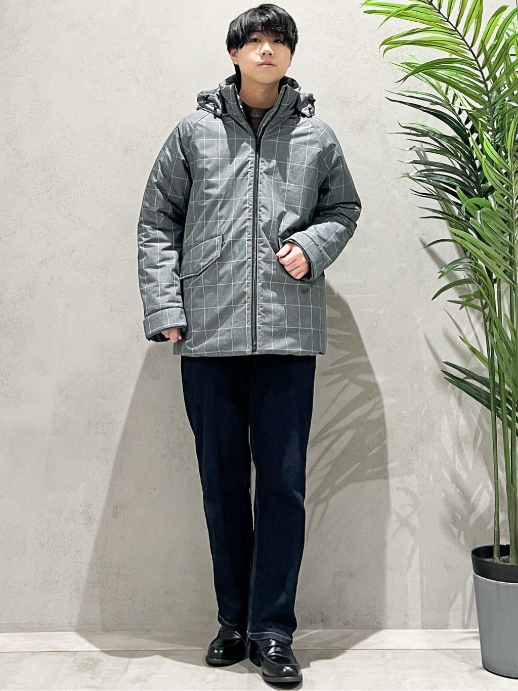 SHI-MAさんの「THE SHOP TK｜【軽くて、暖かい】SORONA／ソロナ 中綿ブルゾン 防風/軽量/洗濯機OK/フード脱着可」を使ったコーディネート