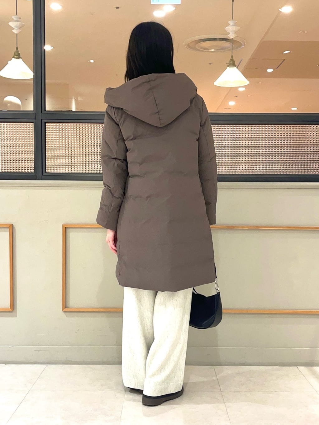 kumiさんの「INDIVI｜【冬ニット人気NO．1！／カシミヤ混】ミドルゲージハイネックニット」を使ったコーディネート