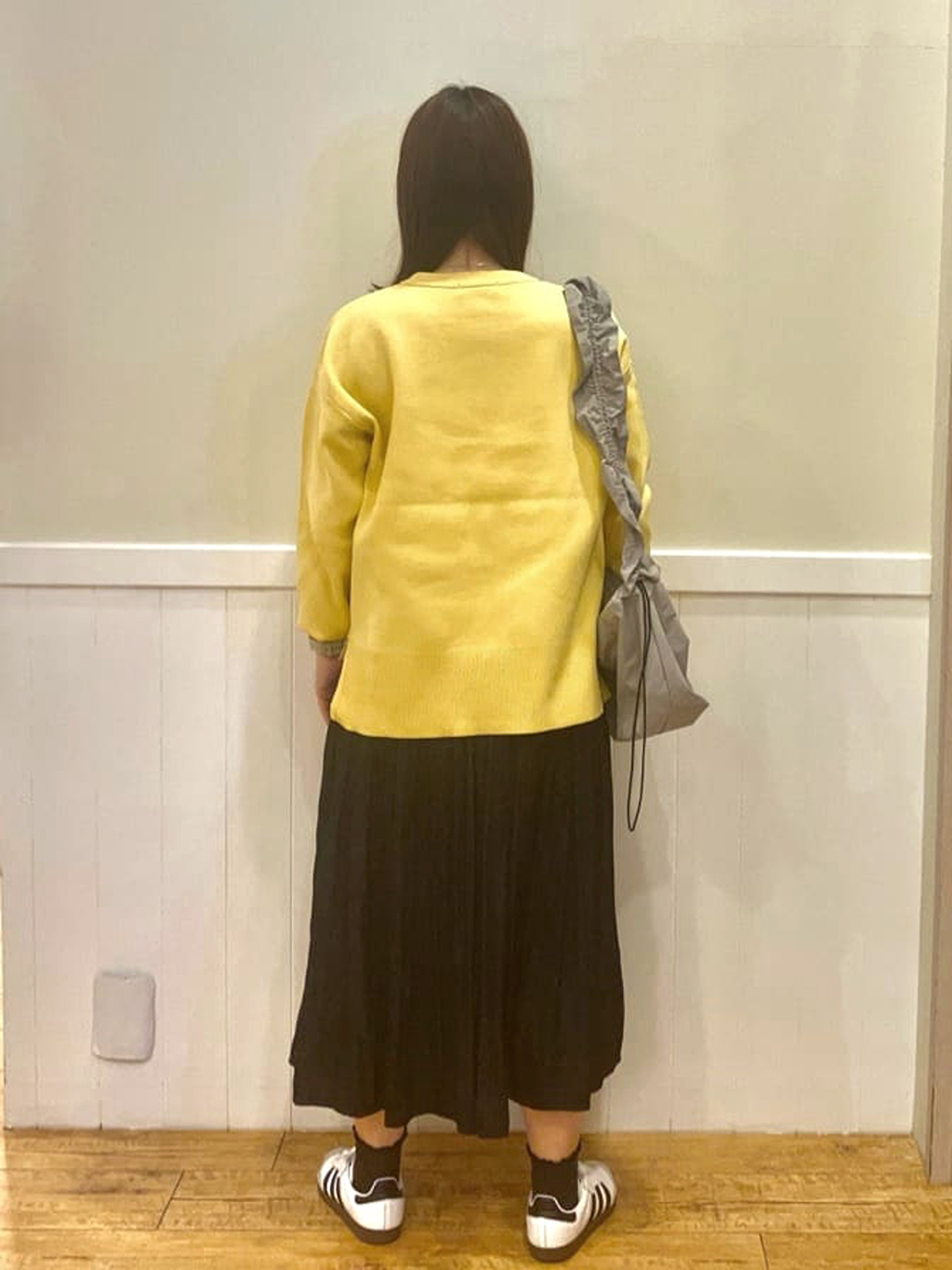 FUJIさんの「SHOO･LA･RUE｜【高レビュー/洗濯機可/S-LL】さらに軽くなった スポンディッシュ裾フェイクトップス」を使ったコーディネート