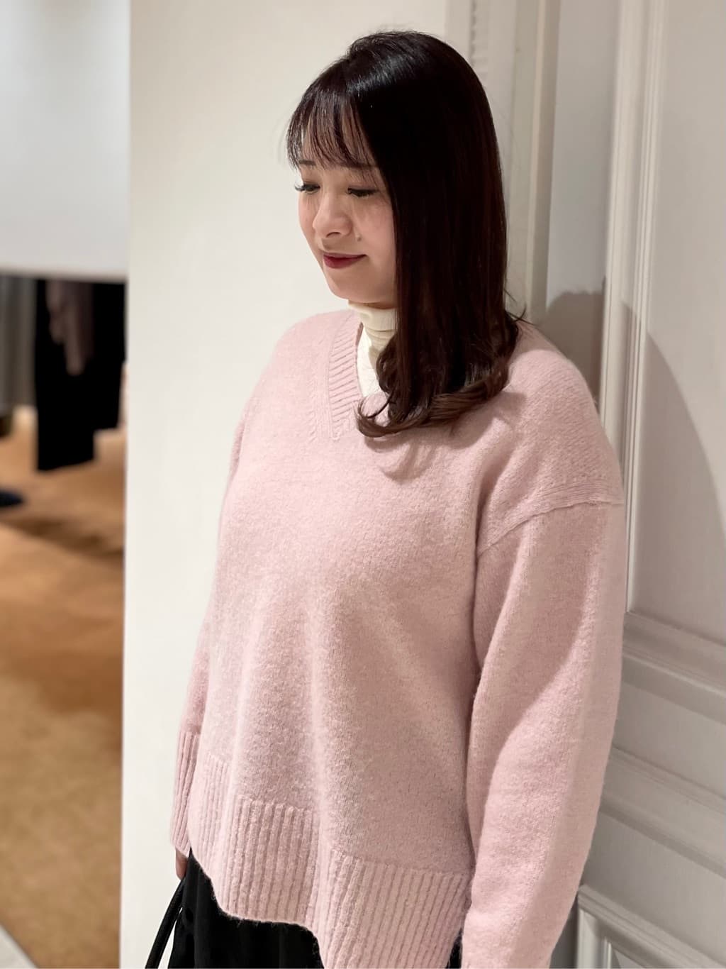 minowaさんの「DRESSTERIOR｜【インナー使いに最適/しっとり暖かな吸湿発熱素材】タートルネックプルオーバー」を使ったコーディネート